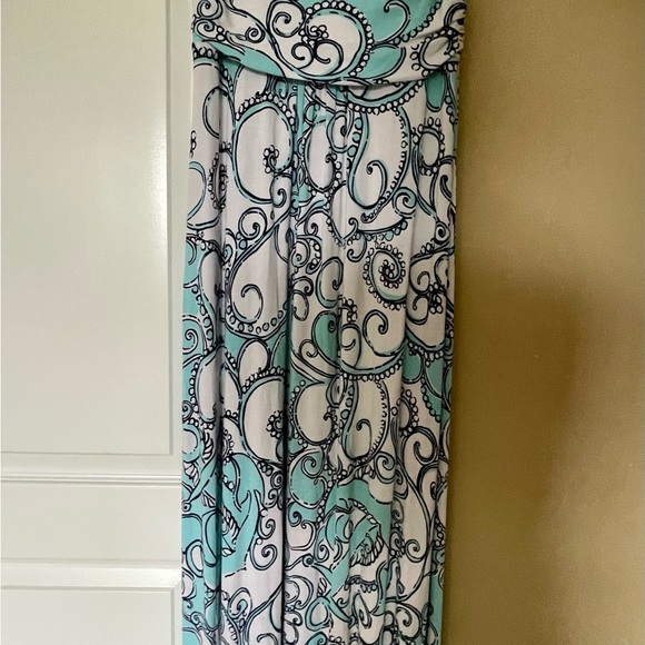 Lilly Pulitzer Maxi Dress. - Picture 3 of 4